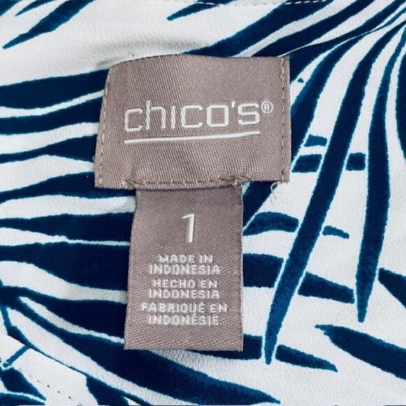 CHICO'S Caribbean Palms Tie-Front Blouse - Size Medium - Picture 6 of 9